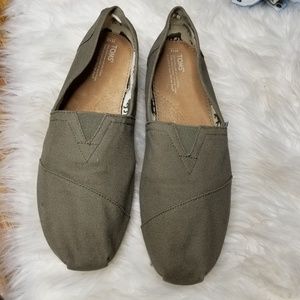 TOMS Olive Green Canvas Men's Classics